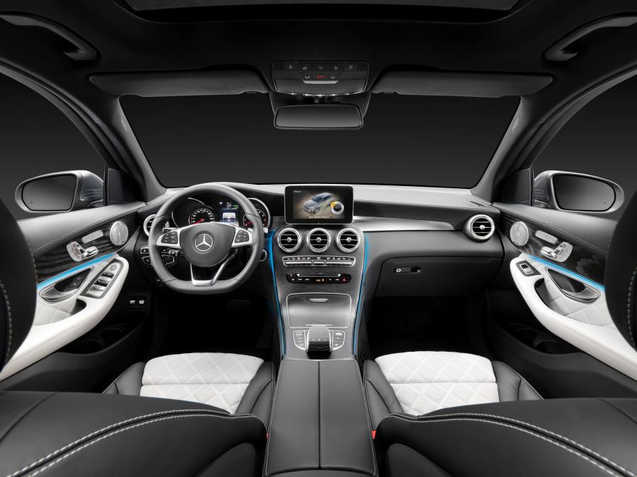  Mercedes-Benz GLC350 e 4Matic Edition 1 2015 года  (фото 8 из 34)